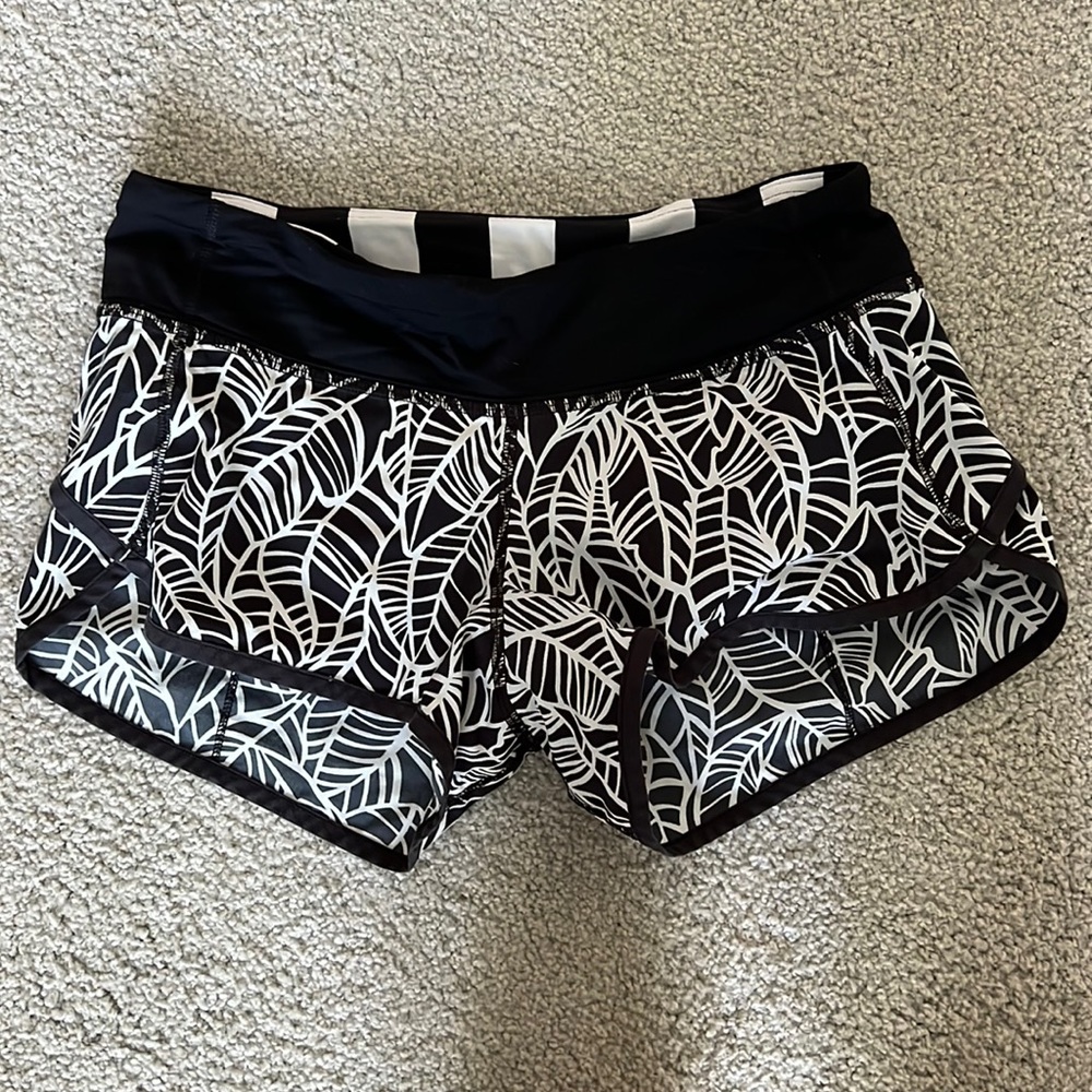 Lululemon Speed Up shorts